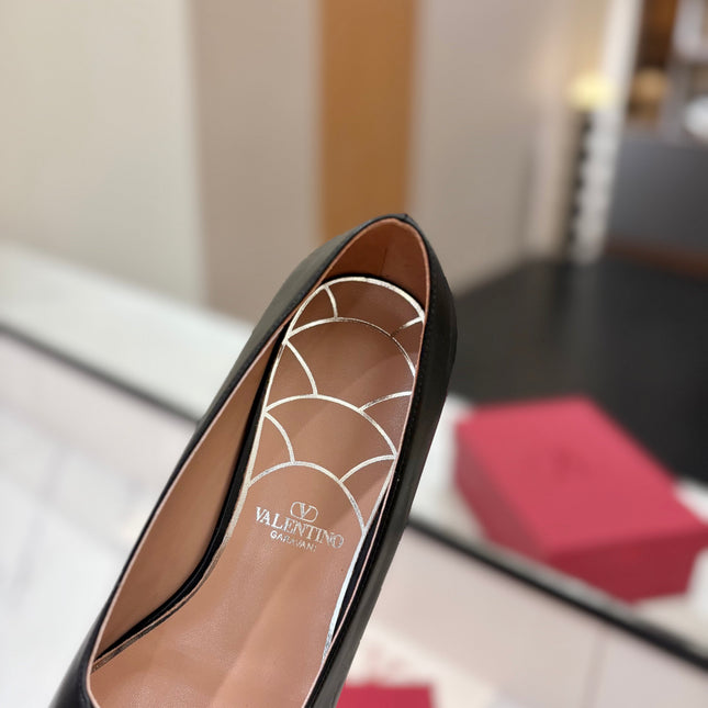 VALENTINO 26S MARY JANE FLATS IN BLACK CALFSKIN WITH CRYSTAL FLOWER