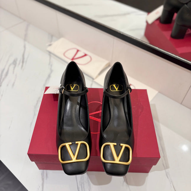 VALENTINO 26S MARY JANE HEELS 60 MM IN BLACK SMOOTH CALFSKIN WITH GOLD HARDWARE