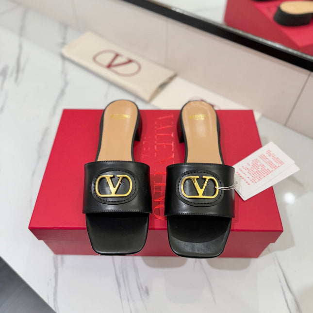 VALENTINO 26S SANDALS IN BLACK SMOOTH CALFSKIN WITH GOLD HARDWARE
