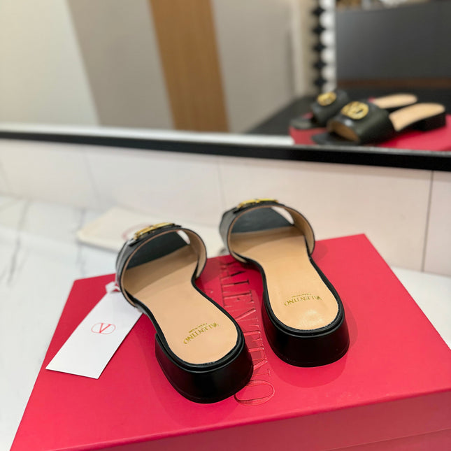 VALENTINO 26S SANDALS IN BLACK SMOOTH CALFSKIN WITH GOLD HARDWARE