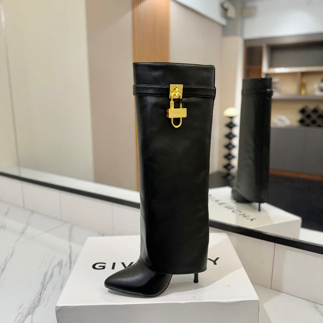 SHARK LOCK BOOTS IN BLACK CALFSKIN GOLD HARDWARE