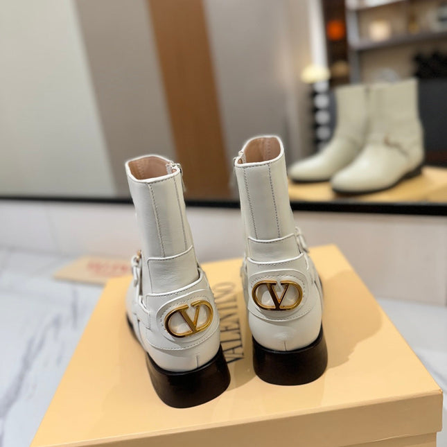 VALENTINO 25S PATTIE ANKLE BOOTS IN WHITE CALFSKIN WITH GOLD HARDWARE