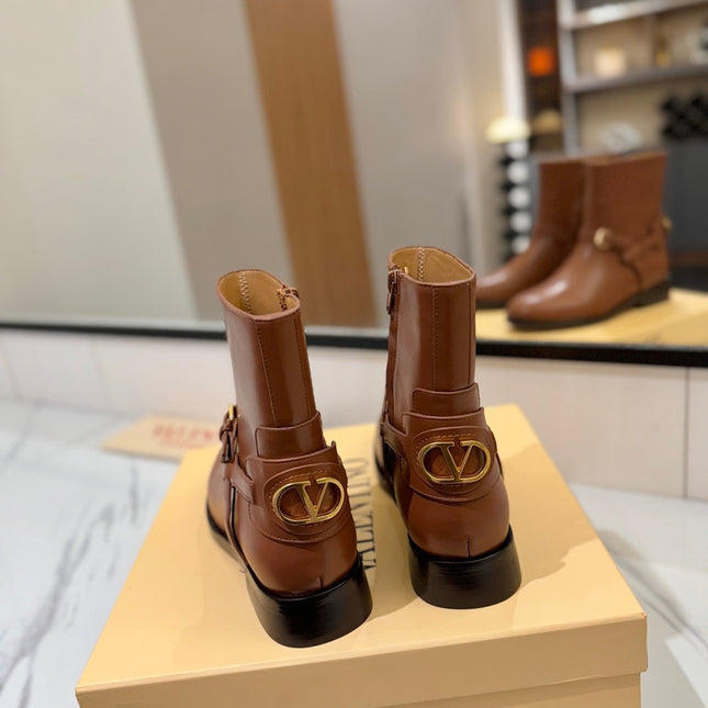 VALENTINO 25S PATTIE ANKLE BOOTS IN BROWN CALFSKIN WITH GOLD HARDWARE