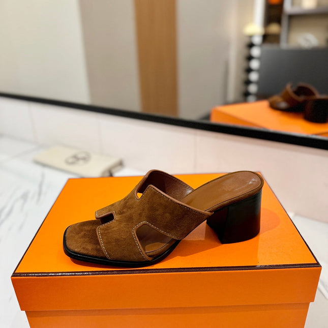 HM 26S HELIA SANDAL 70MM IN CARAMEL BROWN SUEDE