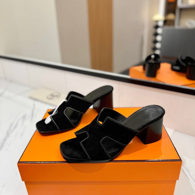 HM 26S HELIA SANDAL 70MM IN BLACK SUEDE