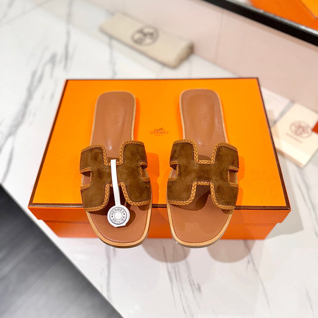 HM 26S ORAN SANDALS IN CARAMEL BROWN SUEDE WITH TAN BOWN BRAIDED TRIM