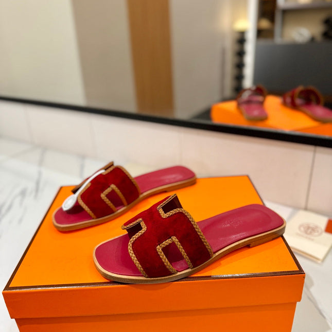 HM 26S ORAN SANDALS IN DARK RED SUEDE WITH TAN BOWN BRAIDED TRIM