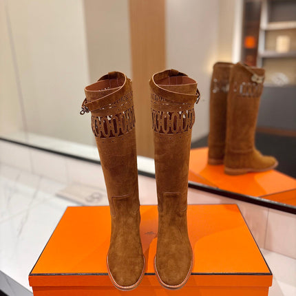 HM 26S PERFORATED HIGH-TOP BOOTS IN BROWN SUEDE