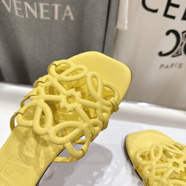 LOEWE 26S PETAL ANAGRAM SLIDE IN YELLOW CALFSKIN