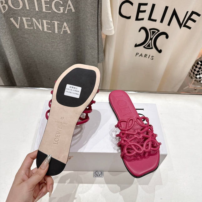 LOEWE 26S PETAL ANAGRAM SLIDE IN DARK ROSE PINK CALFSKIN