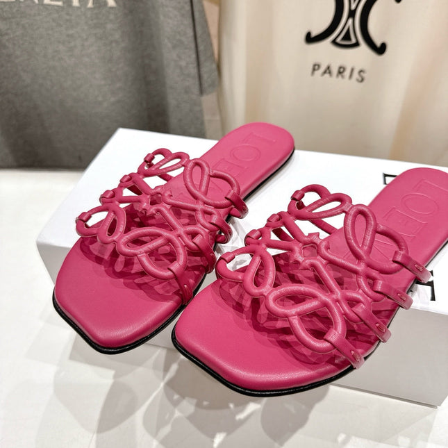 LOEWE 26S PETAL ANAGRAM SLIDE IN DARK ROSE PINK CALFSKIN