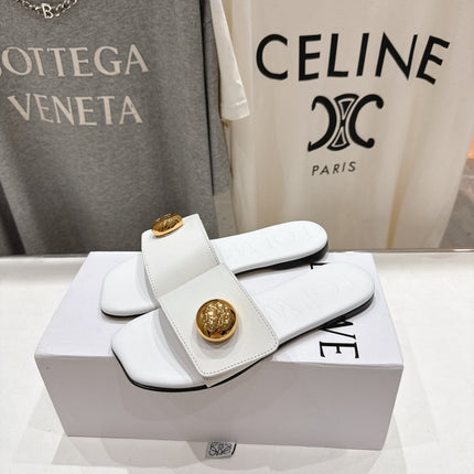 LOEWE 26S PEBBLE SLIDE IN WHITE CALFSKIN GOLD HARDWARE