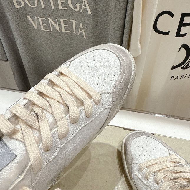GOLDEN GOOSE BALL STAR LOW-TOP SNEAKERS IN WHITE AND SILVER-TONE COLORWAY