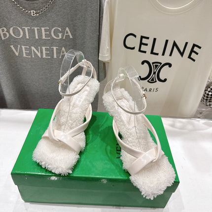 BOTTEGA VENETA 26S HIGH-HEEL SANDALS IN OFF WHITE LAMBSKIN AND SHEARLING