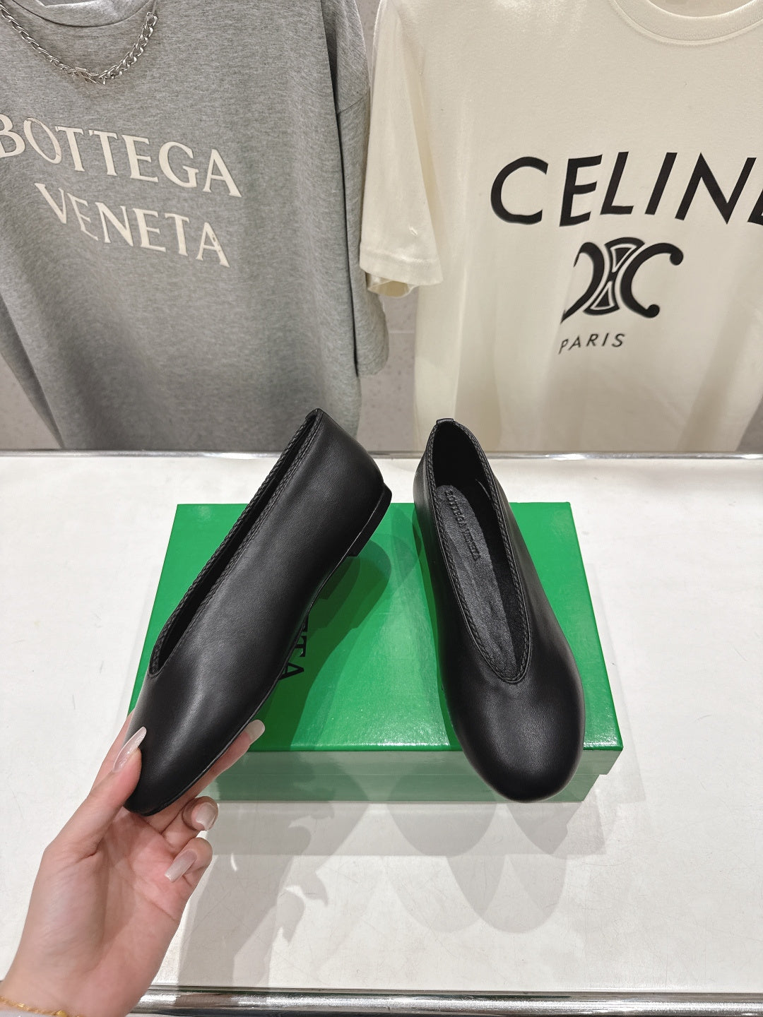 BOTTEGA VENETA 26S BALLET FLATS IN BLACK LAMBSKIN
