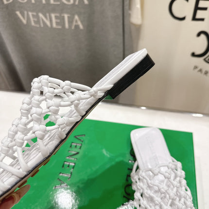 BOTTEGA VENETA 26S WOVEN MULES IN WHITE LAMBSKIN