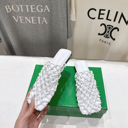 BOTTEGA VENETA 26S WOVEN MULES IN WHITE LAMBSKIN