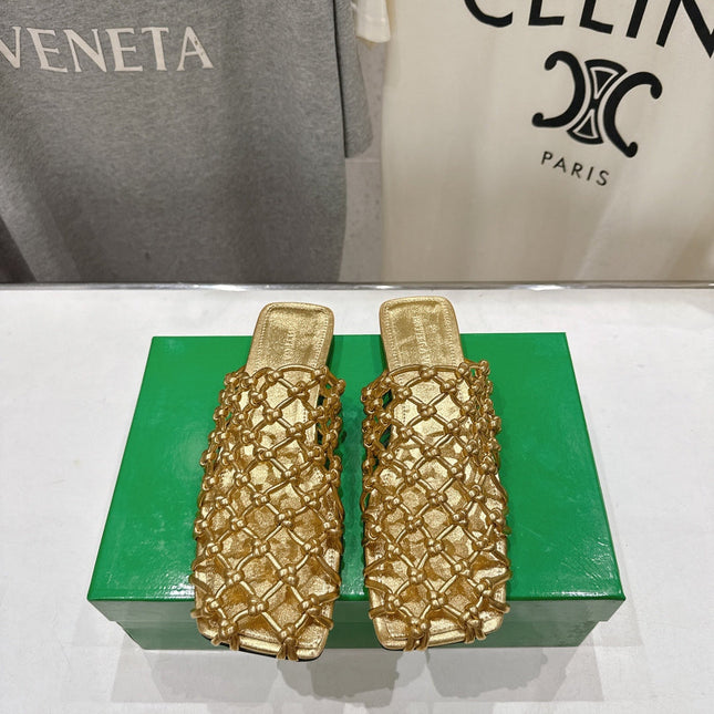 BOTTEGA VENETA 26S WOVEN MULES IN GOLD LAMBSKIN