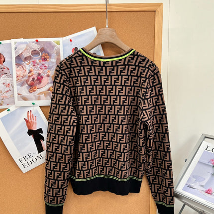 FENDI 26S V-NECK KNIT CARDIGAN 535