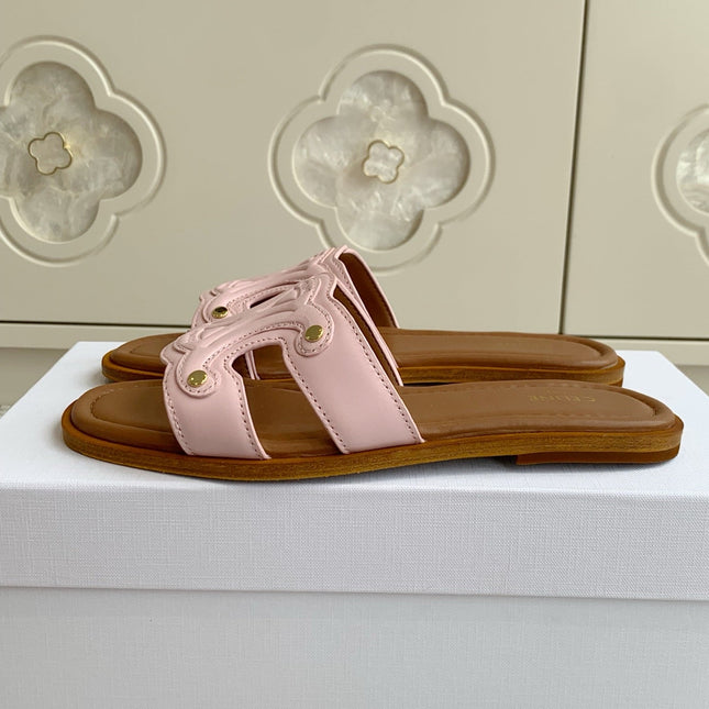 CELINE 26S TRIOMPHE SLIDE SANDALS IN LIGHT PINK CALFSKIN WITH TAN BROWN FOOTBED