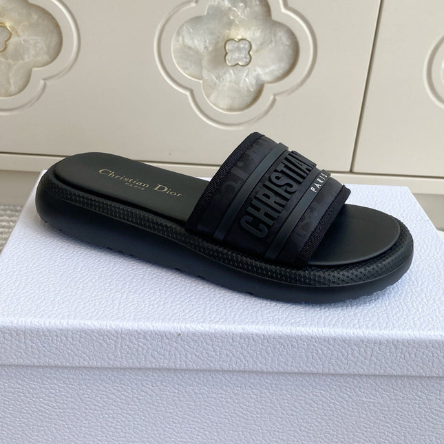 DIOR 26S DWAY SLIDES IN BLACK RUBBER SOLE