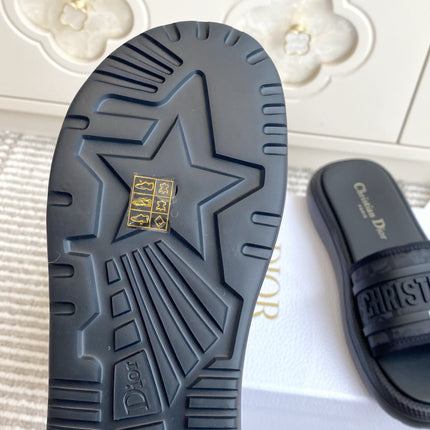 DIOR 26S DWAY SLIDES IN BLACK RUBBER SOLE