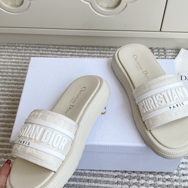DIOR 26S DWAY SLIDES IN WHITE RUBBER SOLE