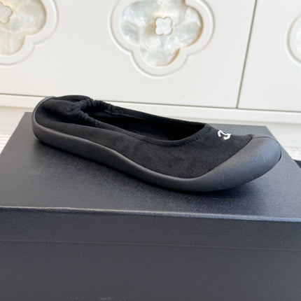 CHANEL 26S BALLET FLATS IN BLACK SUEDE AND LAMBSKIN