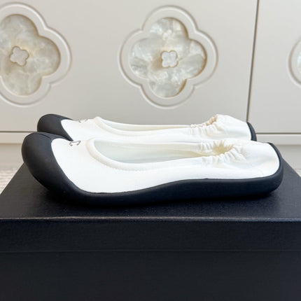 CHANEL 26S BALLET FLATS IN WHITE SUEDE AND BLACK LAMBSKIN