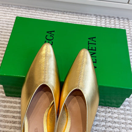 BOTTEGA VENETA 26S HIGH-HEEL MULES 40 MM IN GOLD CALFSKIN