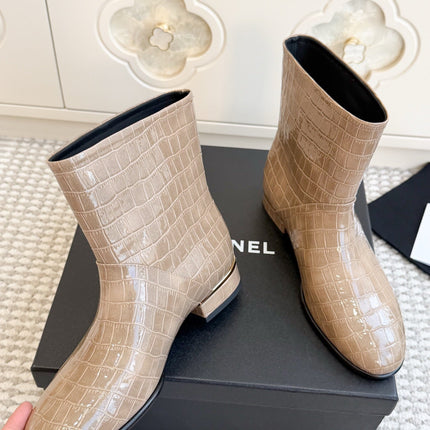CHANEL 26S SHORT BOOTS IN BEIGE PATENT CROCODILE EMBOSSED
