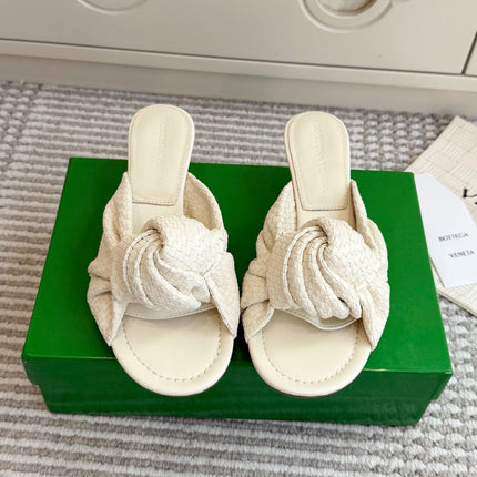 BOTTEGA VENETA 26S BOW KNOT HEEL SANDALS 55 MM IN CREAM WHITE LAMBSKIN