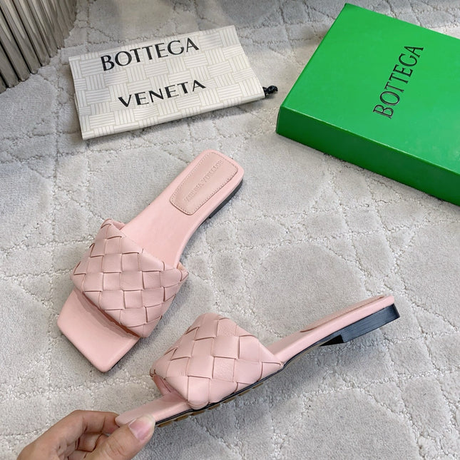 BOTTEGA VENETA 26S SQUARE-TOE SLIDE SANDALS IN PASTEL PINK LAMBSKIN
