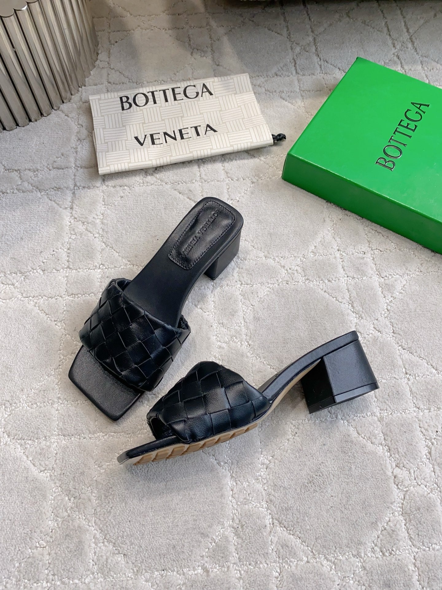 BOTTEGA VENETA 26S SQUARE-TOE HIGH-HEEL SANDALS 50 MM IN BLACK LAMBSKIN
