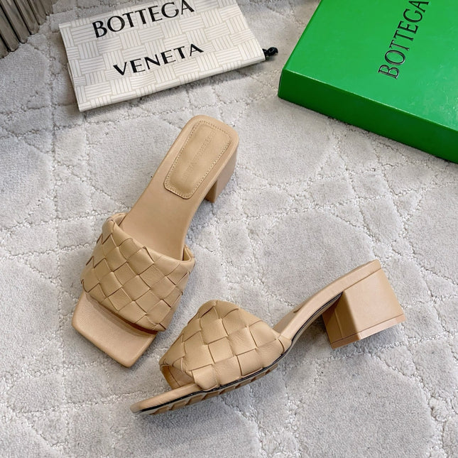 BOTTEGA VENETA 26S SQUARE-TOE HIGH-HEEL SANDALS 50 MM IN BEIGE LAMBSKIN