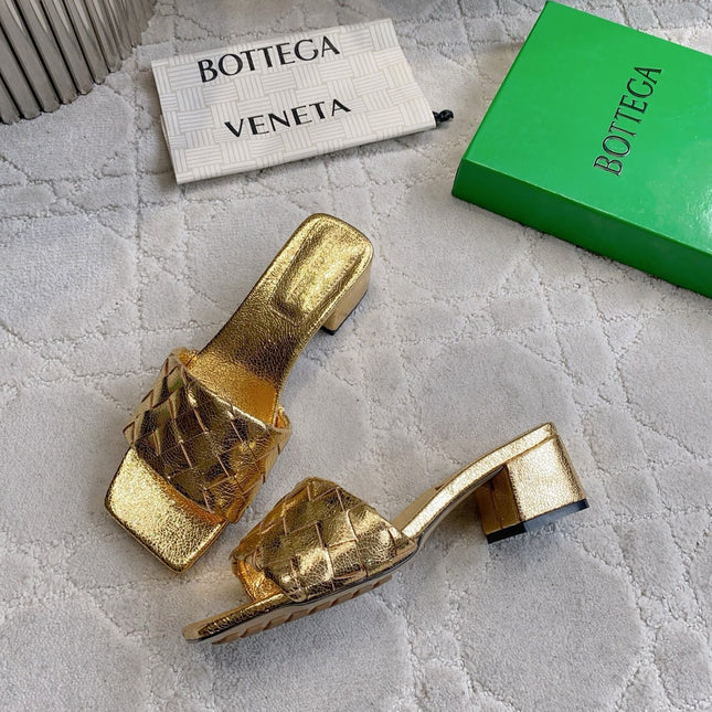 BOTTEGA VENETA 26S SQUARE-TOE HIGH-HEEL SANDALS 50 MM IN GOLD LAMBSKIN