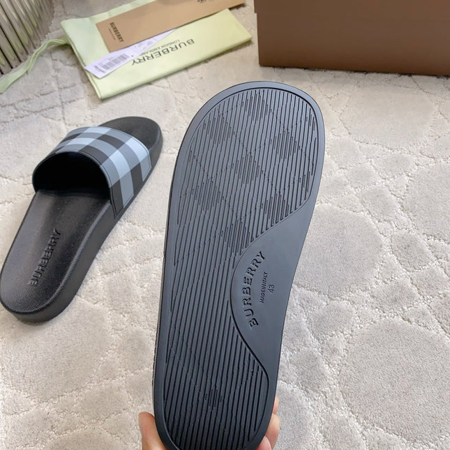 BURBERRY 26S CHECK PRINT RUBBER SLIDES IN BLACK CALFSKIN