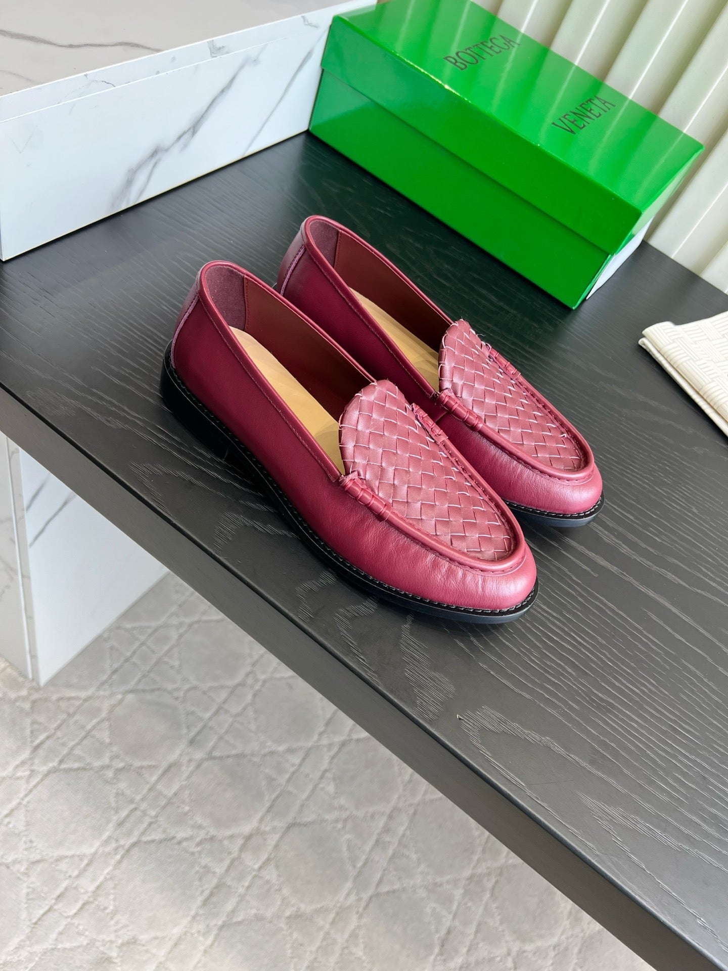 BOTTEGA VENETA 26S WOVEN LOAFERS IN DARK RED LAMBSKIN
