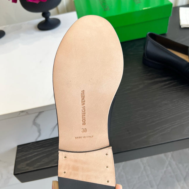 BOTTEGA VENETA 26S WOVEN LOAFERS IN BLACK LAMBSKIN
