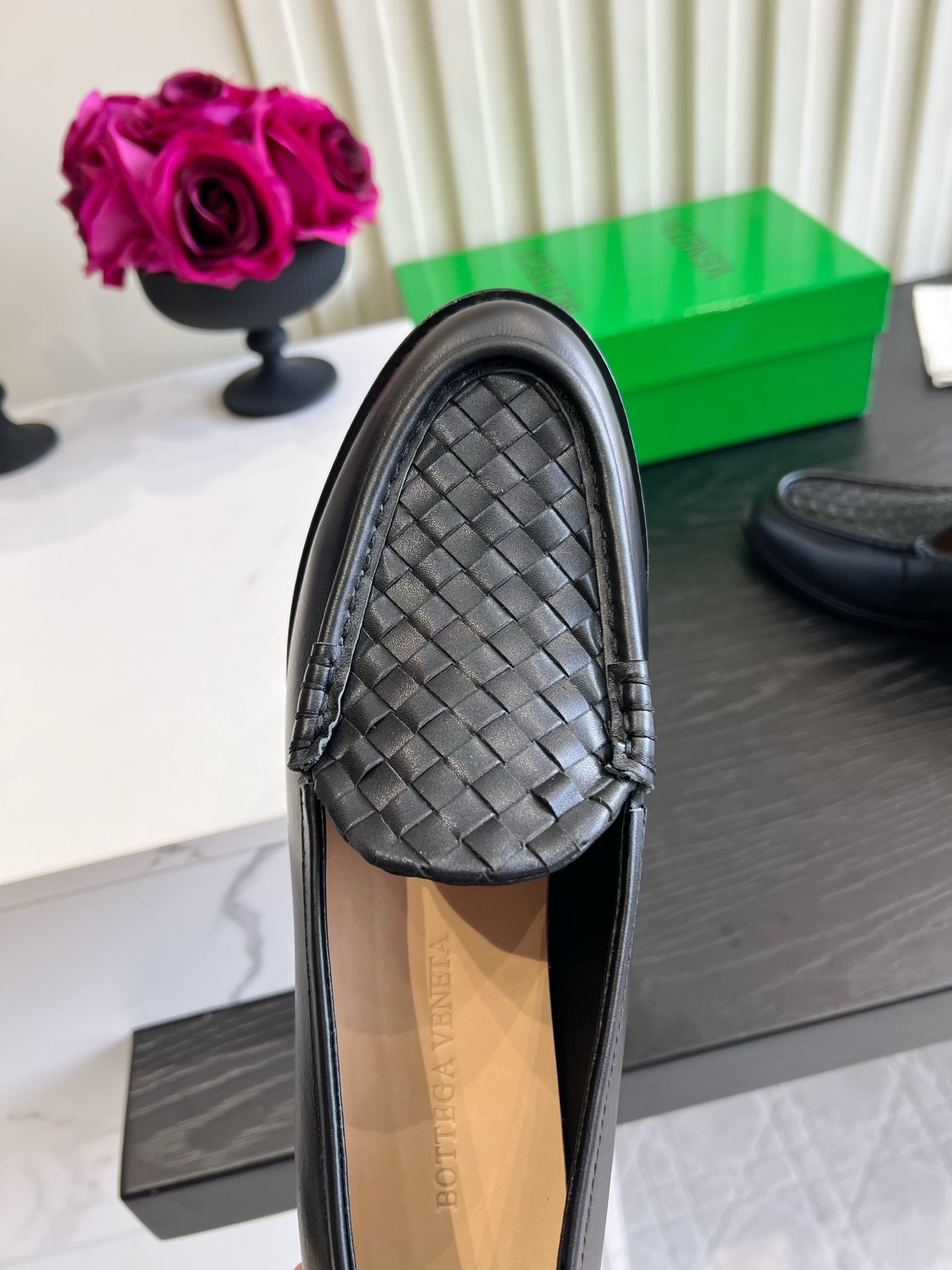 BOTTEGA VENETA 26S WOVEN LOAFERS IN BLACK LAMBSKIN