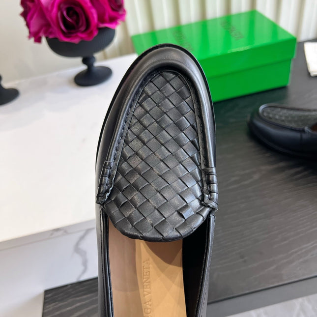 BOTTEGA VENETA 26S WOVEN LOAFERS IN BLACK LAMBSKIN