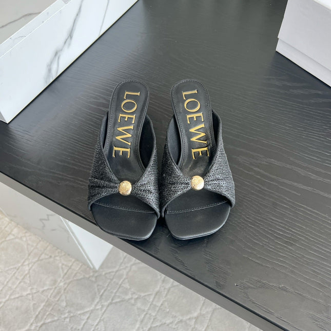 LOEWE 26S HIGH-HEEL SANDALS 45 MM IN BLACK RAFFIA AND LAMBSKIN