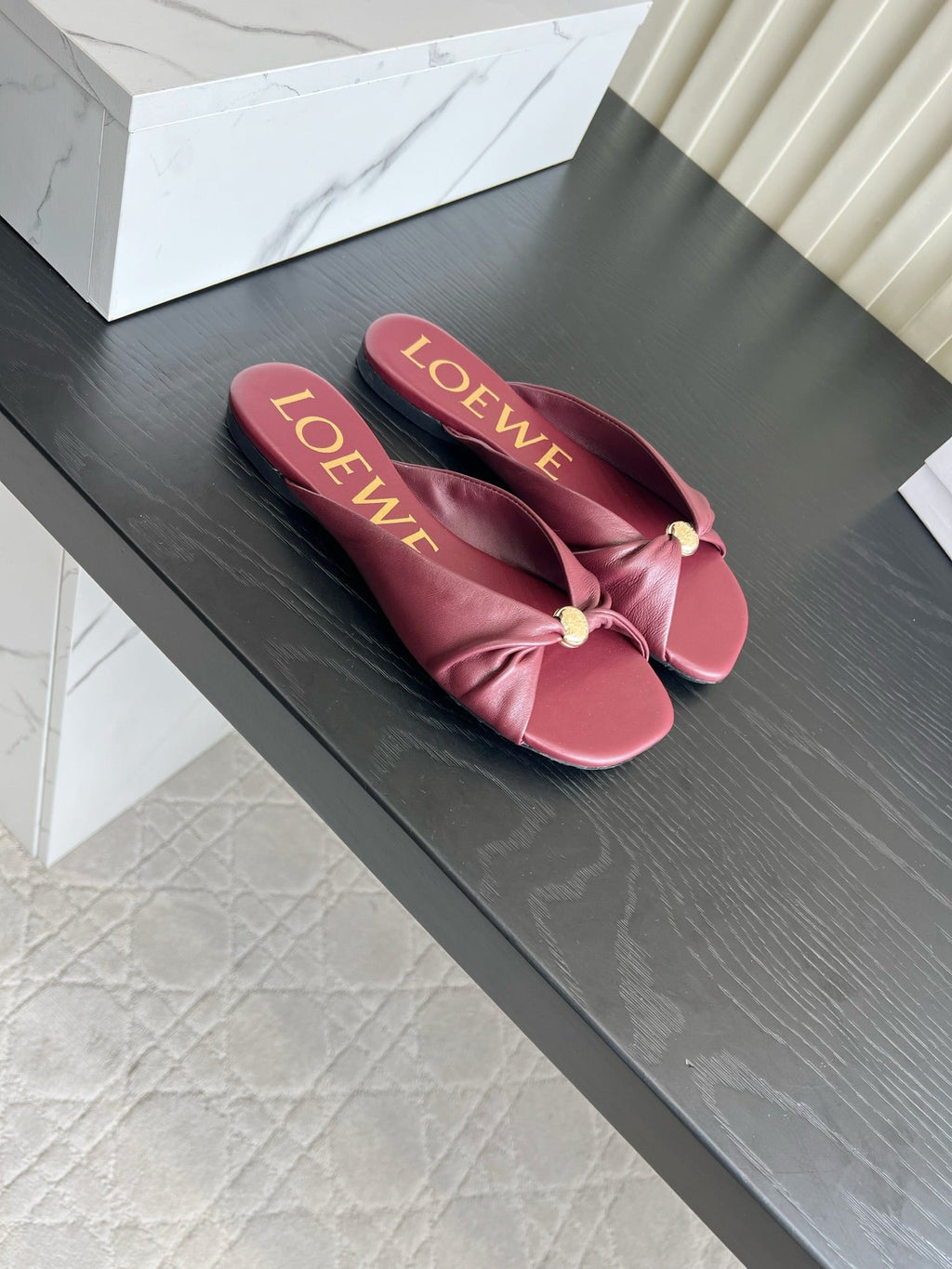 LOEWE 26S SANDALS IN DARK RED LAMBSKIN