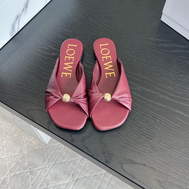 LOEWE 26S SANDALS IN DARK RED LAMBSKIN