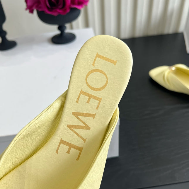 LOEWE 26S SANDALS IN LIGHT YELLOW LAMBSKIN