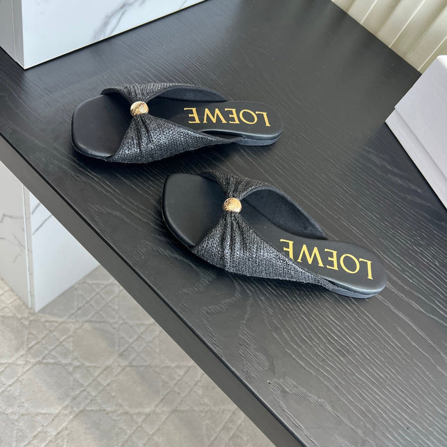 LOEWE 26S SANDALS IN BLACK RAFFIA AND LAMBSKIN