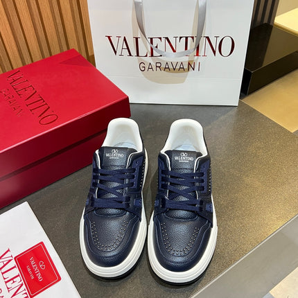 VALENTINO 26S ONESTUD SNEAKERS IN NAVY BLUE CALFSKIN