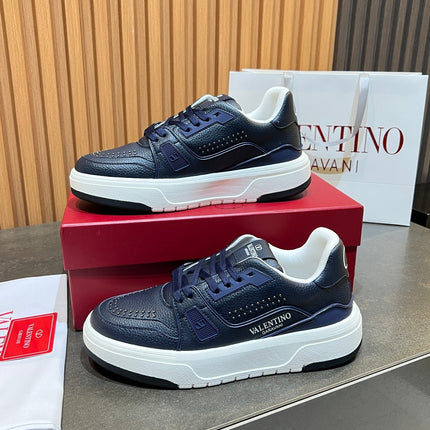 VALENTINO 26S ONESTUD SNEAKERS IN NAVY BLUE CALFSKIN