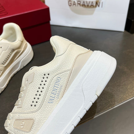 VALENTINO 26S ONESTUD SNEAKERS IN CREAM WHITE CALFSKIN