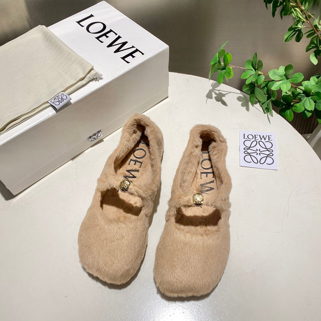 LOEWE 26S BALLET FLATS IN BEIGE SHEARLING